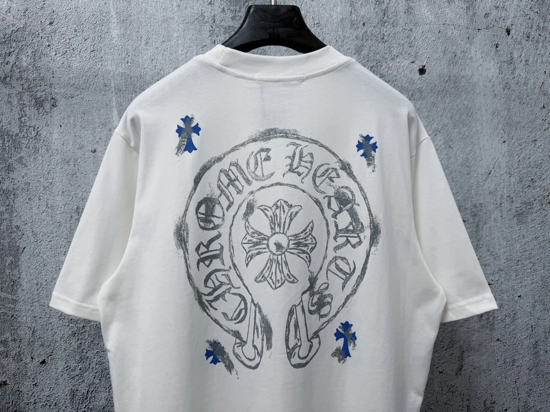 【Come Hearts】 26ss Same Style T Versatile : Black White Size：S-XL